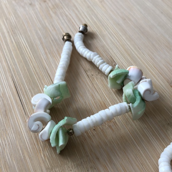 Vintage puka shell bracelet - Picture 3 of 7